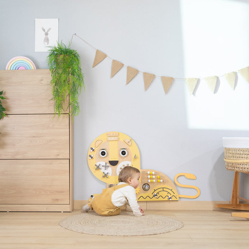 Premières Activités BEELOOM Lion Busyboard